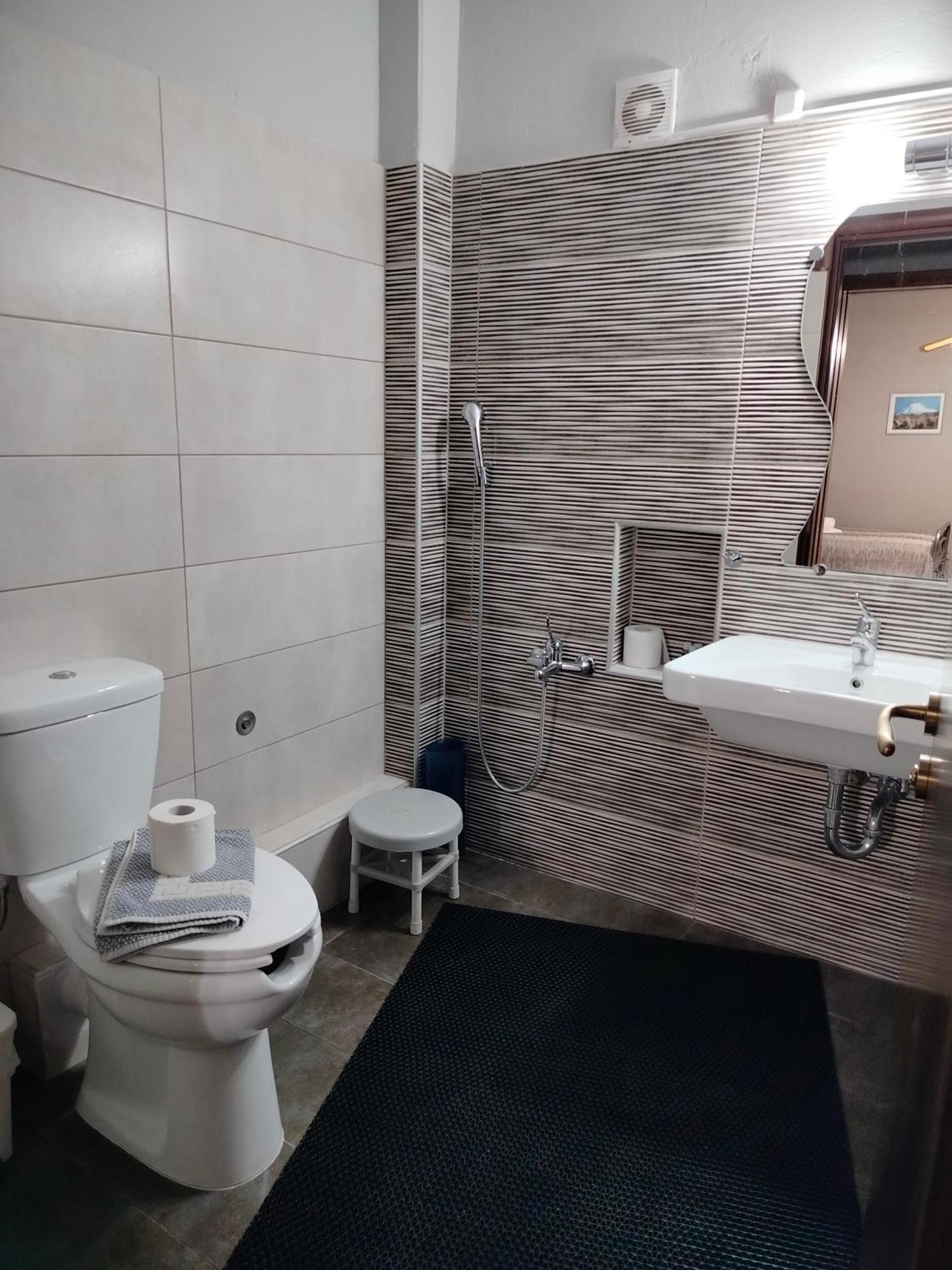 Iliahtida Apartments Ровіес Екстер'єр фото