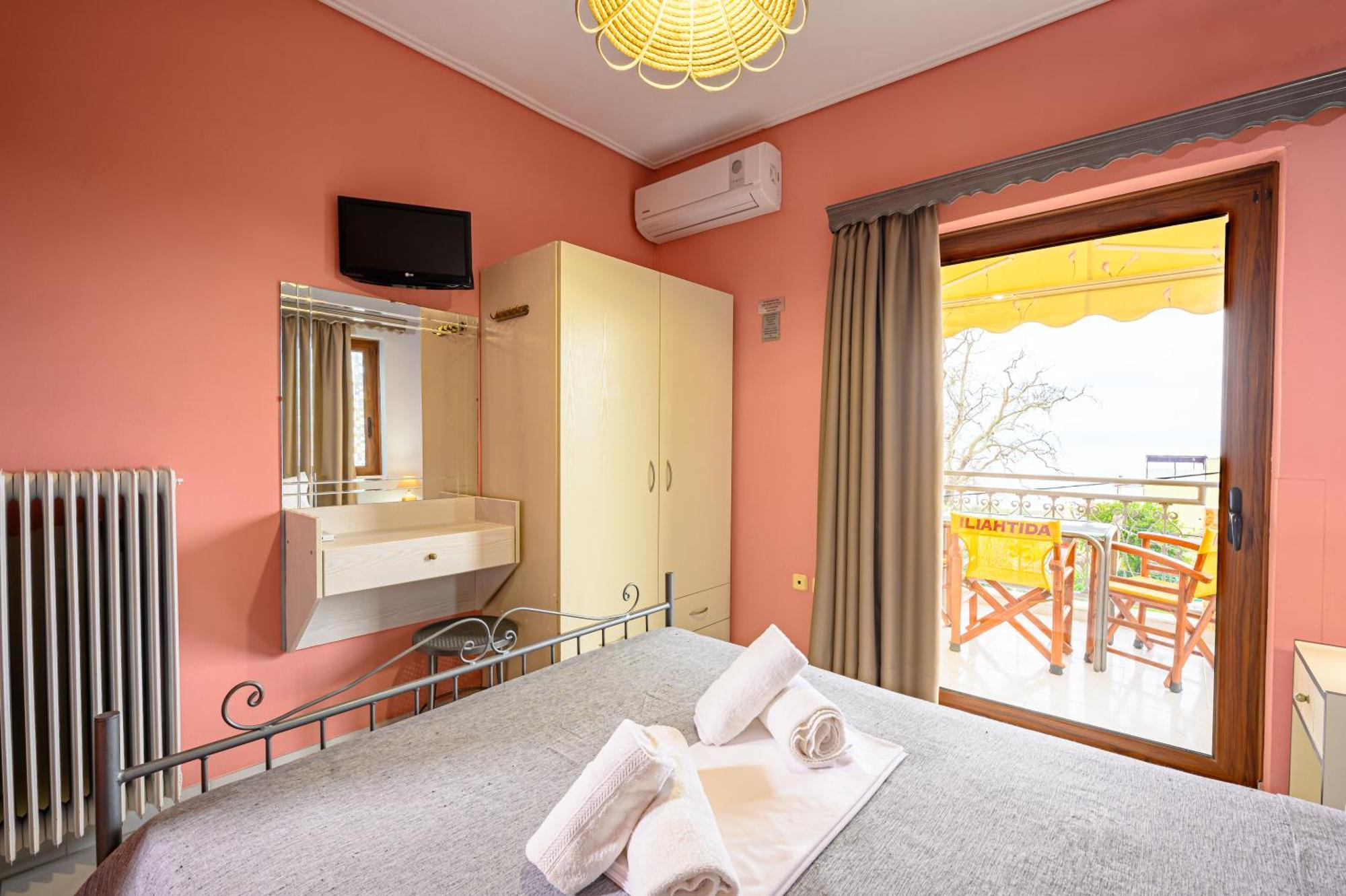 Iliahtida Apartments Ровіес Екстер'єр фото