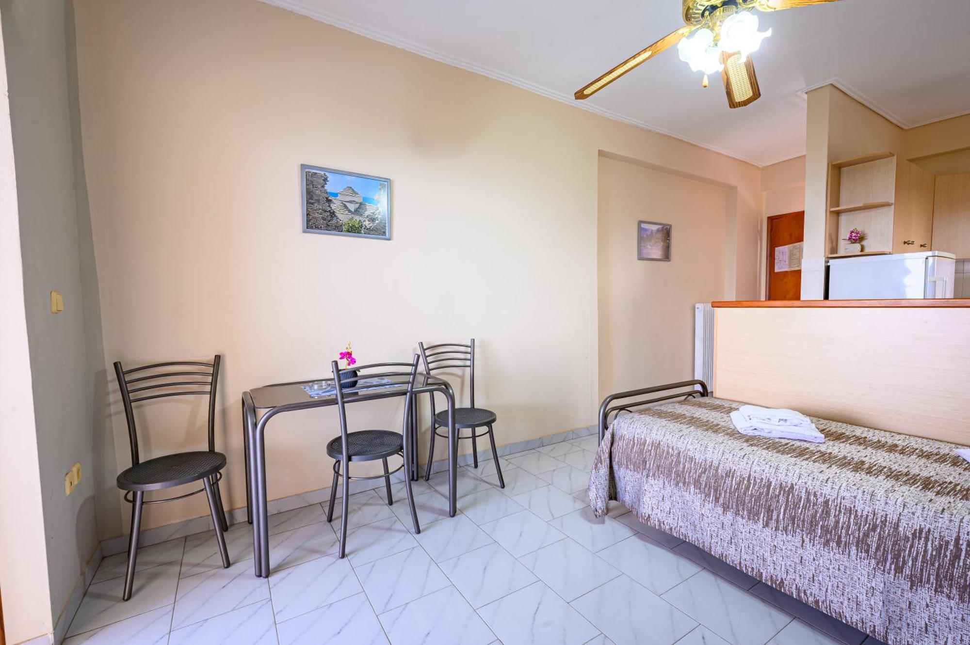 Iliahtida Apartments Ровіес Екстер'єр фото