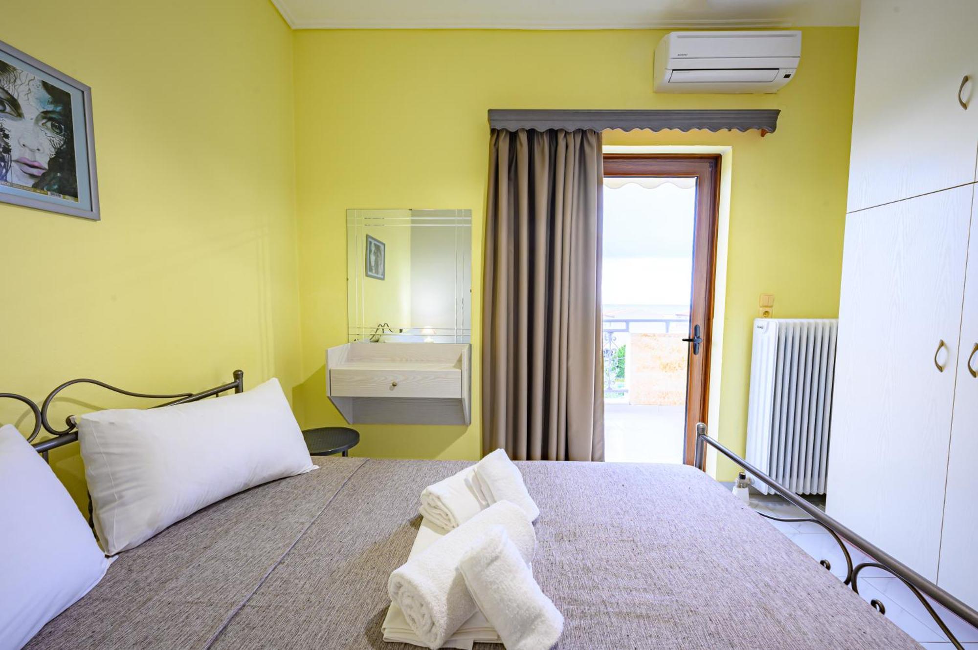 Iliahtida Apartments Ровіес Екстер'єр фото